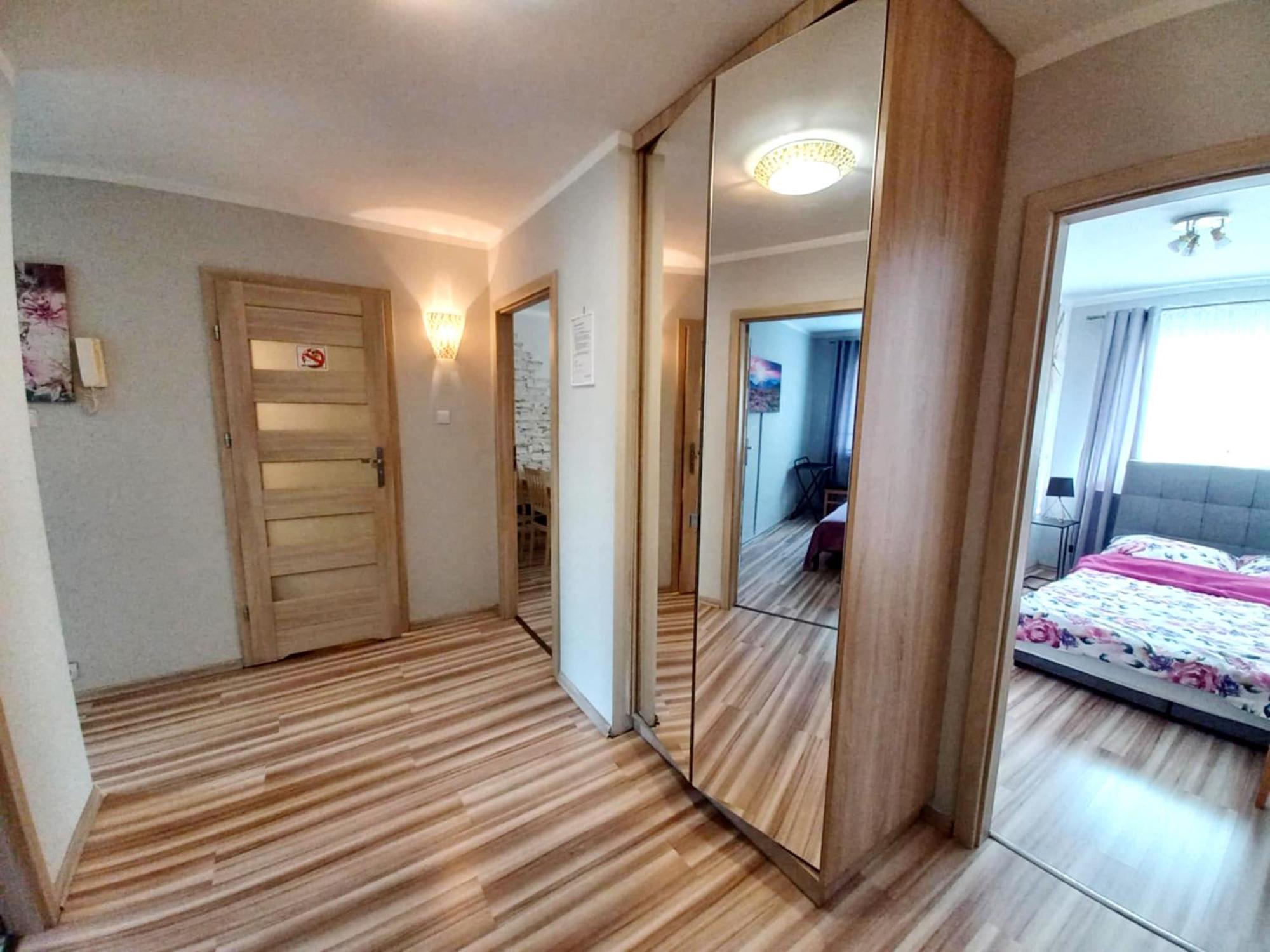 Apartament M-5 - 74M2 - Free Parking Częstochowa Exterior foto